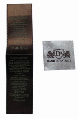 Progetti le etichette per il cliente tessute del ferro ha personalizzato le etichette dell'indumento