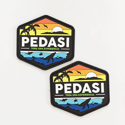 Patch in PVC impermeabile eco-compatibile Patch personalizzato di abbigliamento Logo morale 4mm