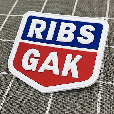 Patch in PVC impermeabile eco-compatibile Patch personalizzato di abbigliamento Logo morale 4mm