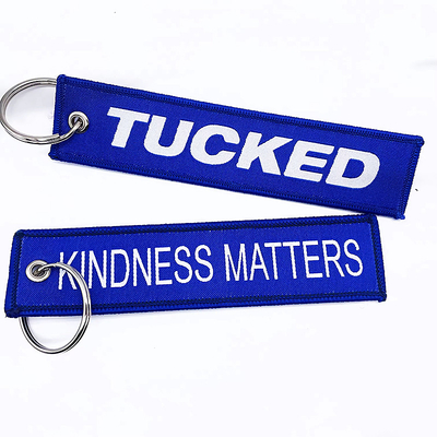 Logo personalizzato Tissu tag chiave ricamati Logo tessuto prima del volo Jet Tag chiaviere Come regalo