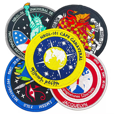 Al dettaglio Patch ricamati su misura con bordure a maglia per abbigliamento / cappelli / borse