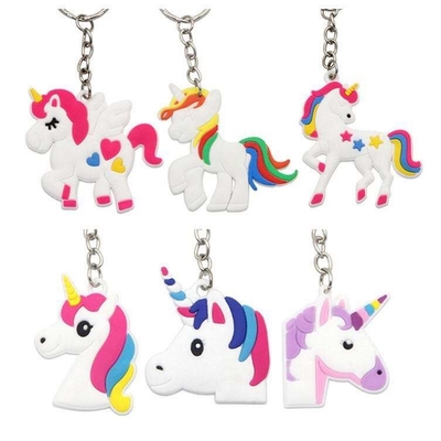 Collegamento su ordinazione di collegamento di dimensione quattro Unicorn Soft Toy Keychain di colore di gomma di PMS del PVC