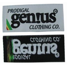 Il logo di marca ha personalizzato le etichette tessute Eco dell'abbigliamento ricamate etichette amichevole