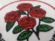 progetti la toppa per il cliente rotonda del ricamo della rosa rossa di logo per abbigliamento